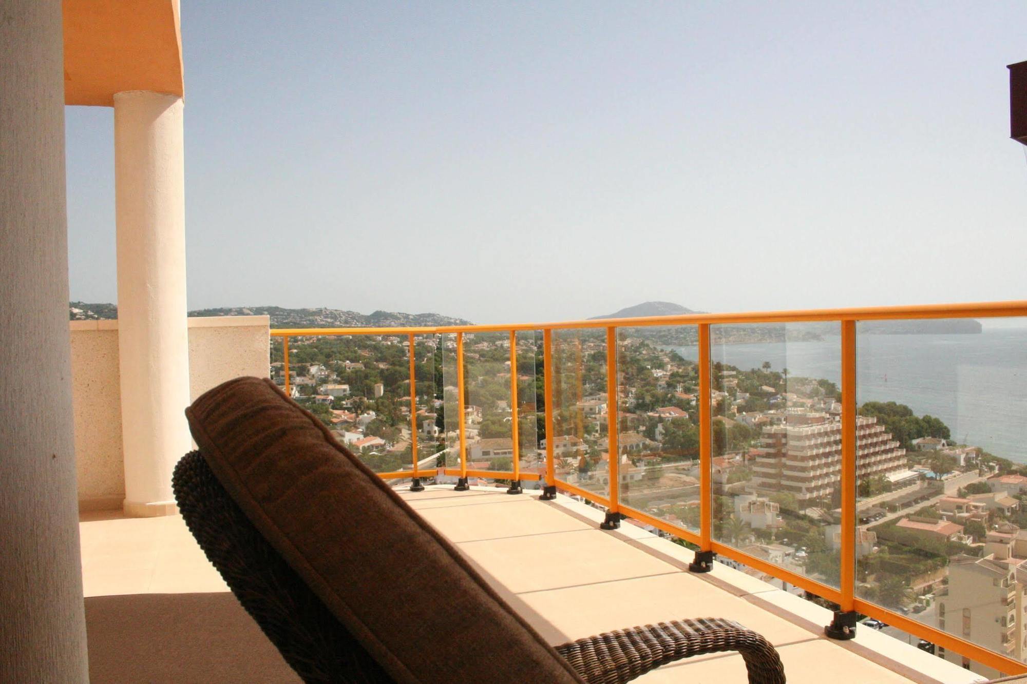 Apartamentos Ambar Beach Unitursa Кальпе Екстер'єр фото